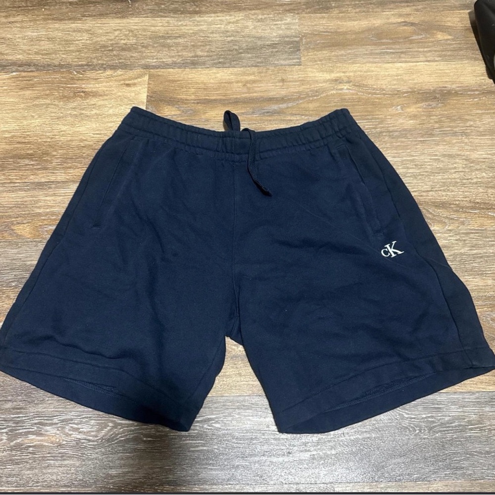 Calvin klein navy blue shorts size L